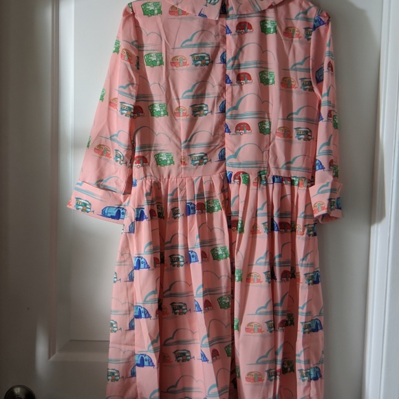 NWT Airstream Trailers Dress - Mid Mod - Picture 3 of 5